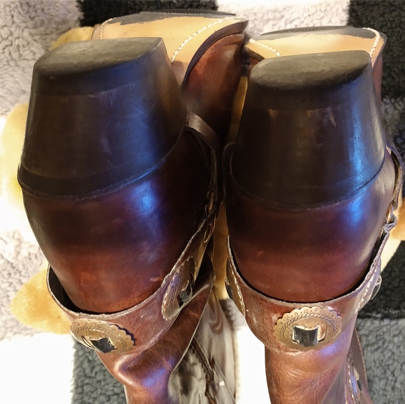 Brown western boot - Picture 8 of 10